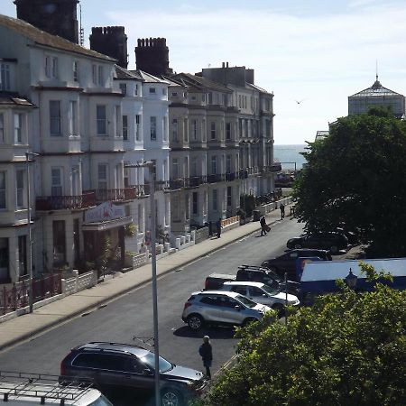 The Chequers Hotel Great Yarmouth Exterior photo